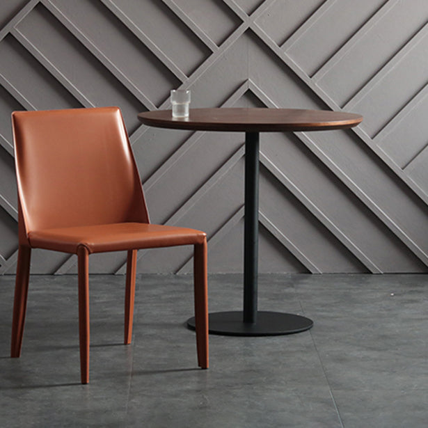Modern Artificial Wood Table Round Dining Table with Metal Pedestal Base for Restaurant
