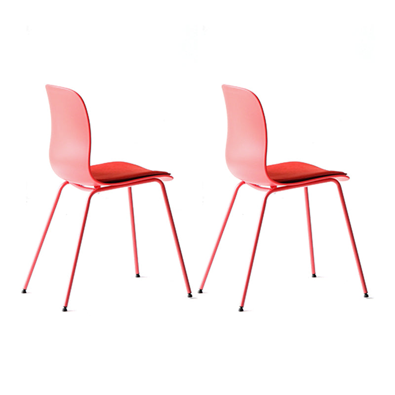 La salle à manger en plastique contemporaine préside des chaises de salle à manger en métal sans bras pour un usage domestique