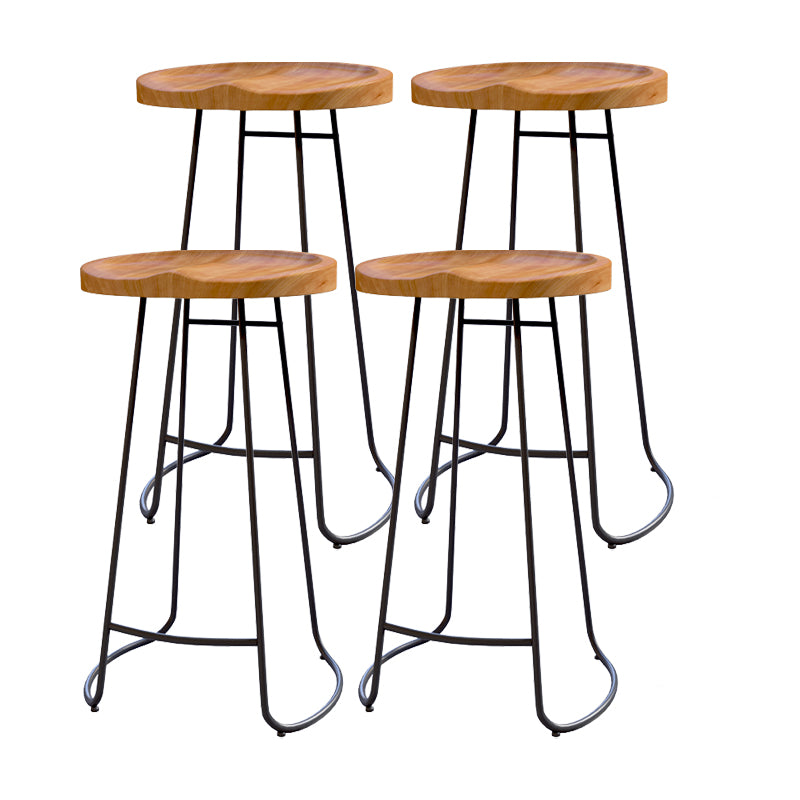 Modern Style Bar Stuhl konturierte Holzsitz Schlittenbeine Barhocker für Innenräume