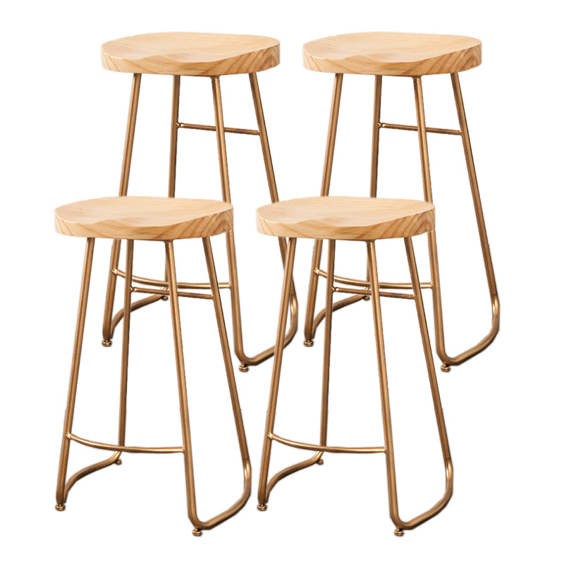 Barhocker im modernen Stil, Holzsitz, Schlittenbeine, Barhocker mit Fußstütze