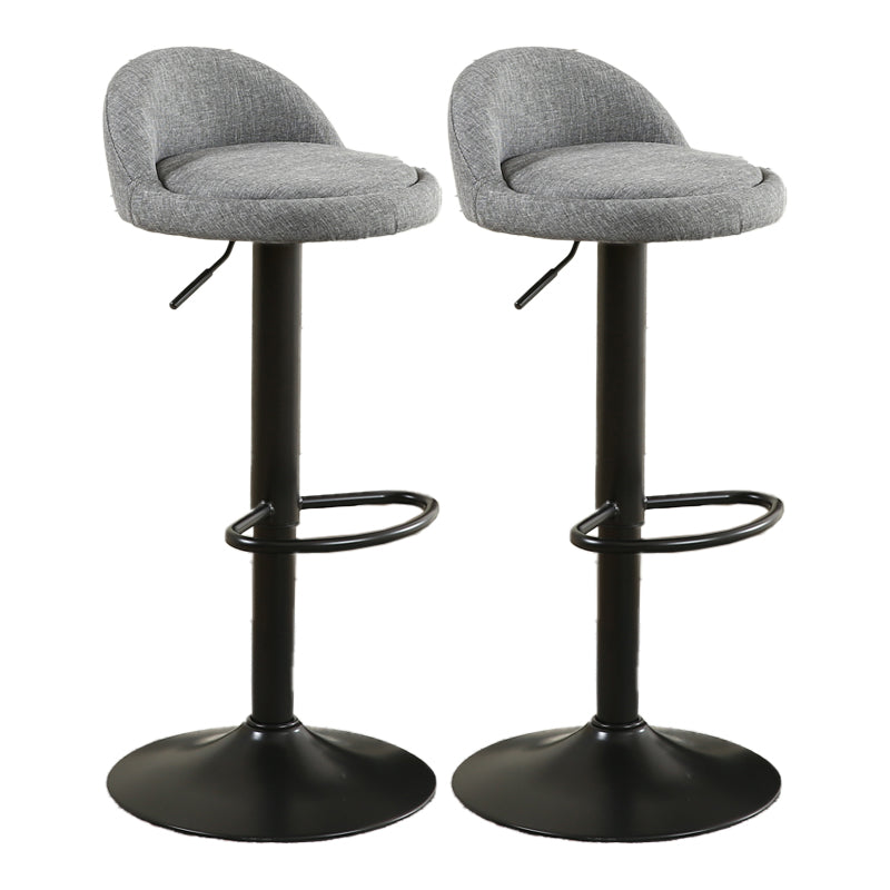 Moderner Barhocker mit Fußstütze, runder Sitz, höhenverstellbarer Barhocker