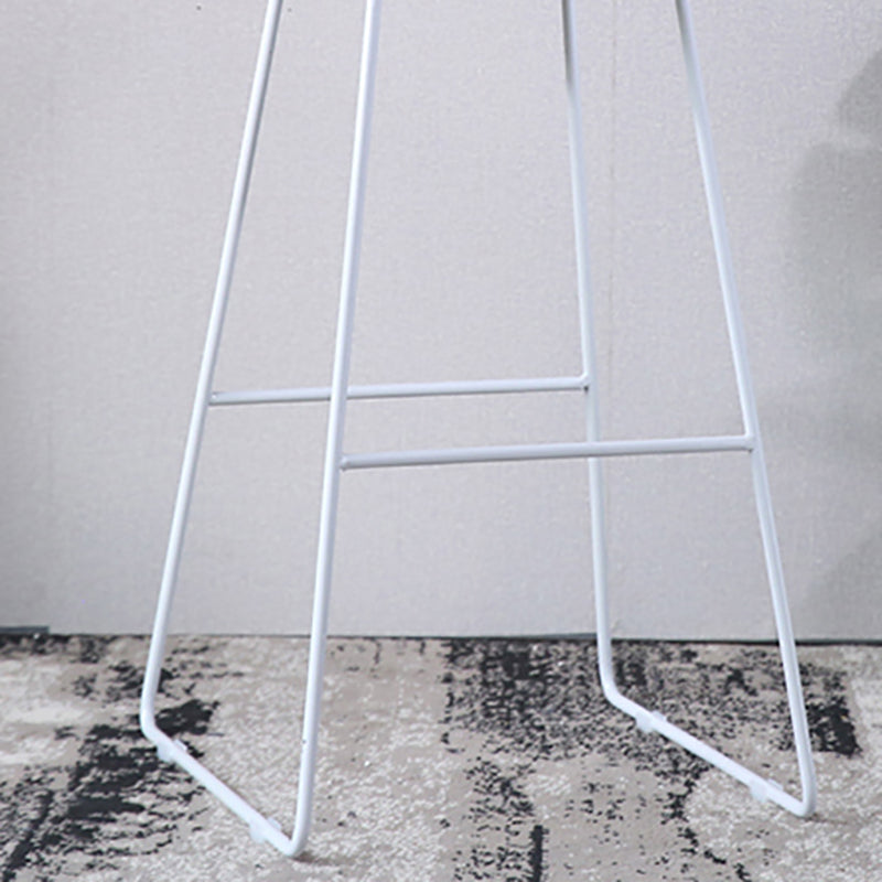 Barhocker im modernen Stil, Barhocker mit Eisenschlittenbeinen, Fußstütze und Kissen