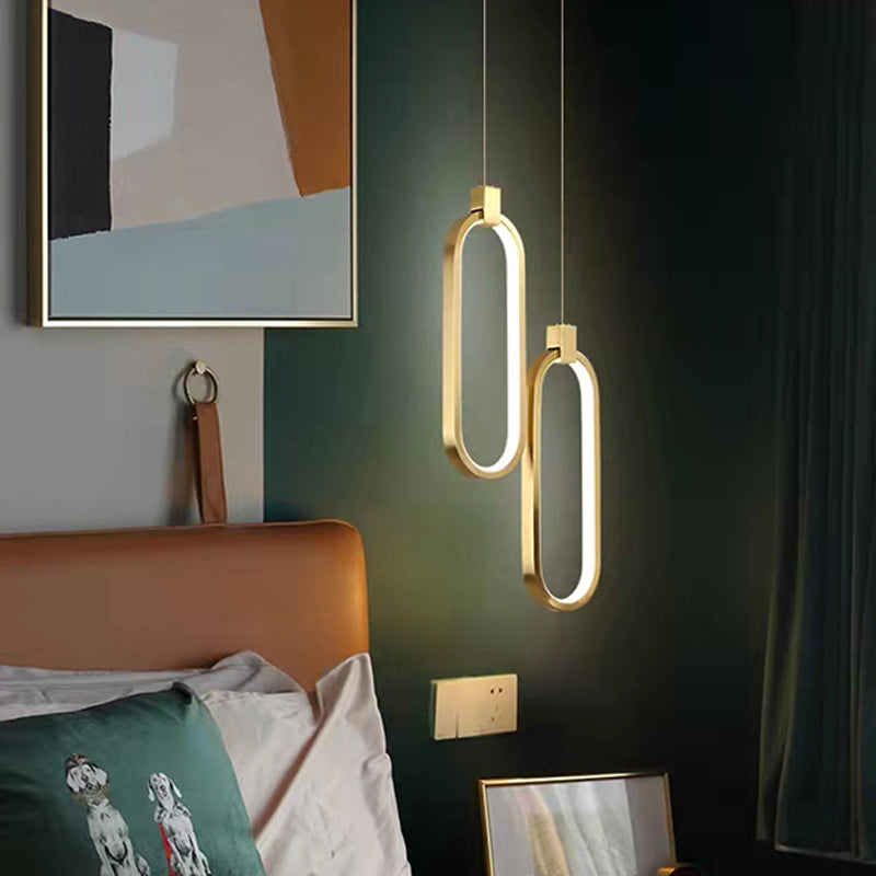 Lumières suspendues linéaires Symiss à montage suspendu en métal moderne pour le chevet