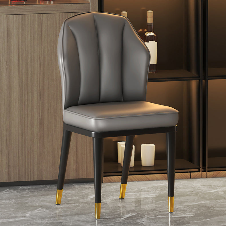 Sillas sin brazos de comedor de metal Glam tapizadas sillas de cuero para restaurante