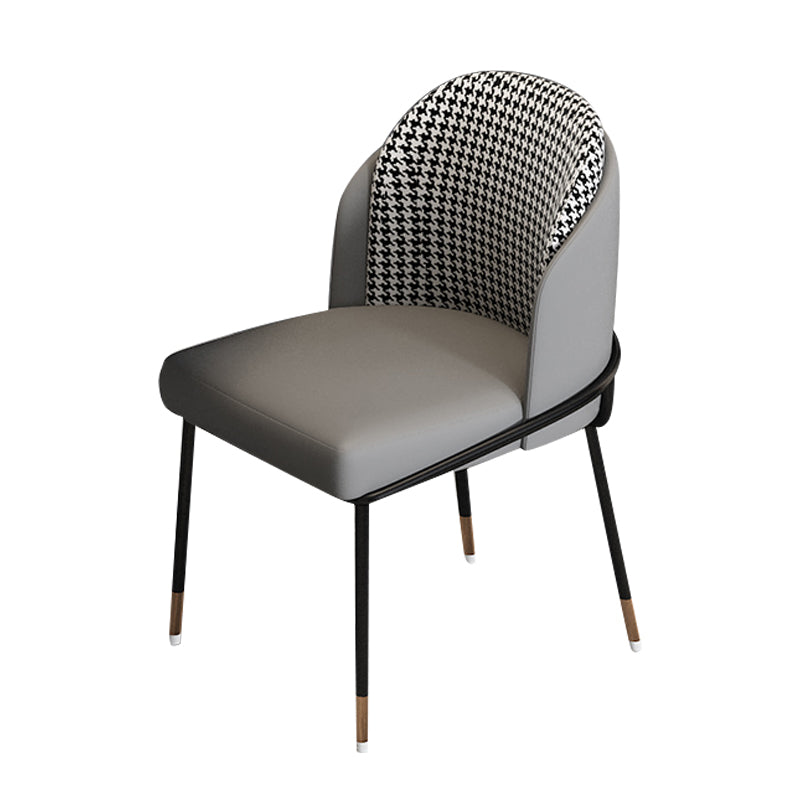 Silla de comedor de metal Glam, silla sin brazos lateral de comedor tapizada para uso en restaurantes