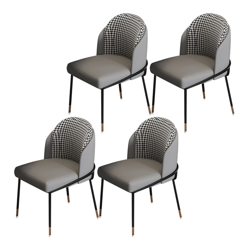 Silla de comedor de metal Glam, silla sin brazos lateral de comedor tapizada para uso en restaurantes