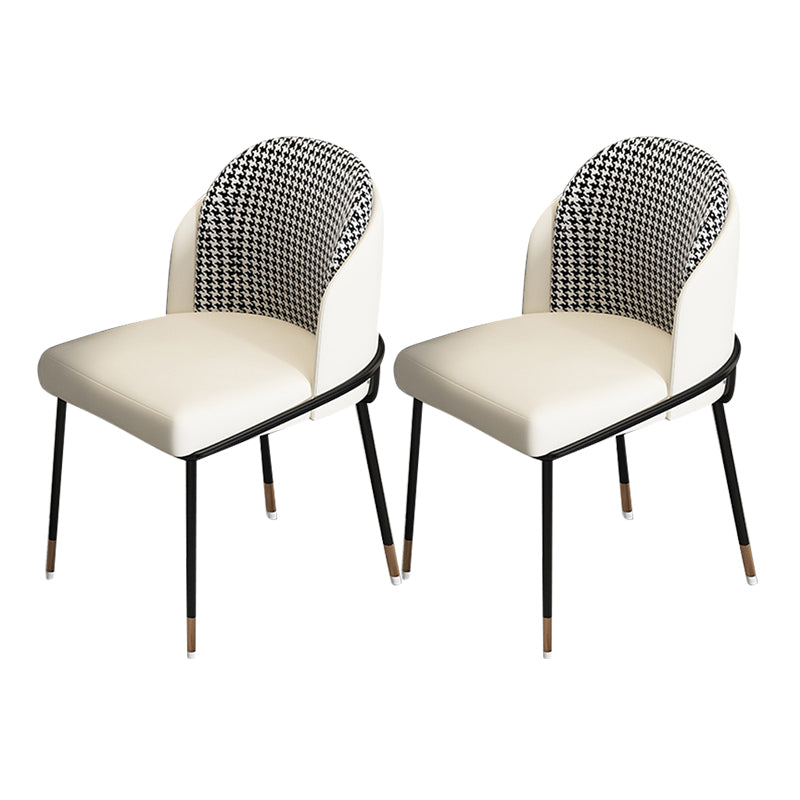 Silla de comedor de metal Glam, silla sin brazos lateral de comedor tapizada para uso en restaurantes