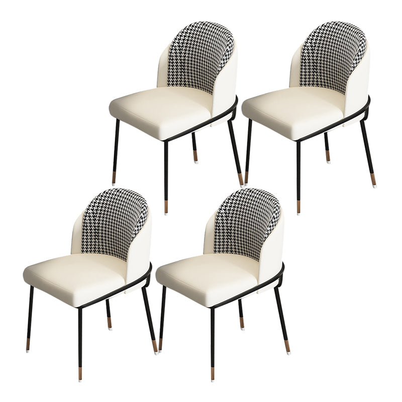 Silla de comedor de metal Glam, silla sin brazos lateral de comedor tapizada para uso en restaurantes