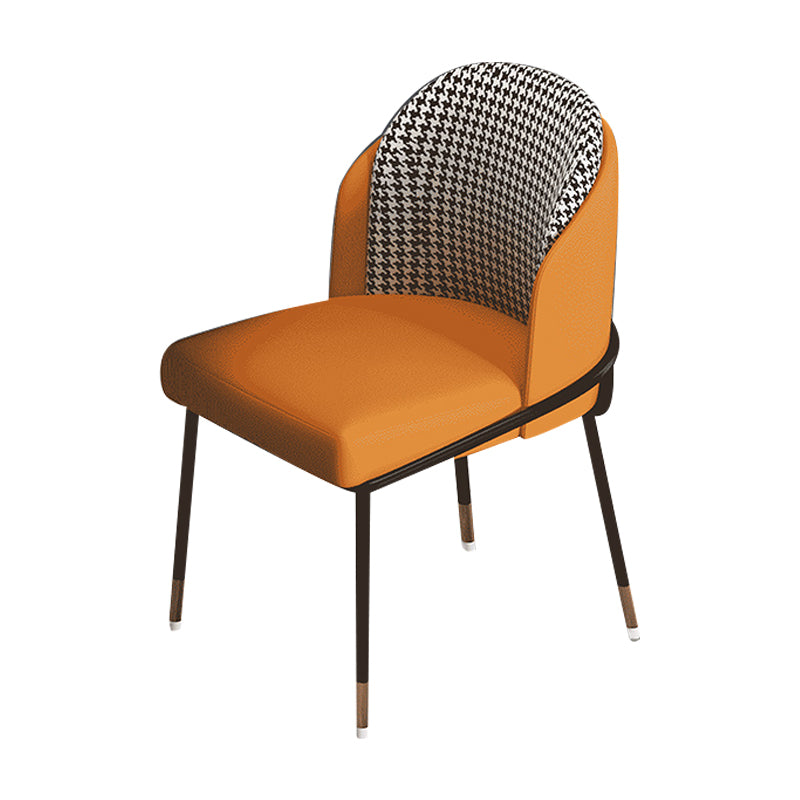 Silla de comedor de metal Glam, silla sin brazos lateral de comedor tapizada para uso en restaurantes
