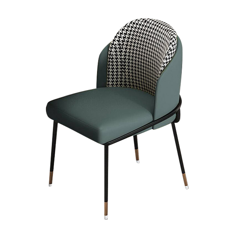 Silla de comedor de metal Glam, silla sin brazos lateral de comedor tapizada para uso en restaurantes
