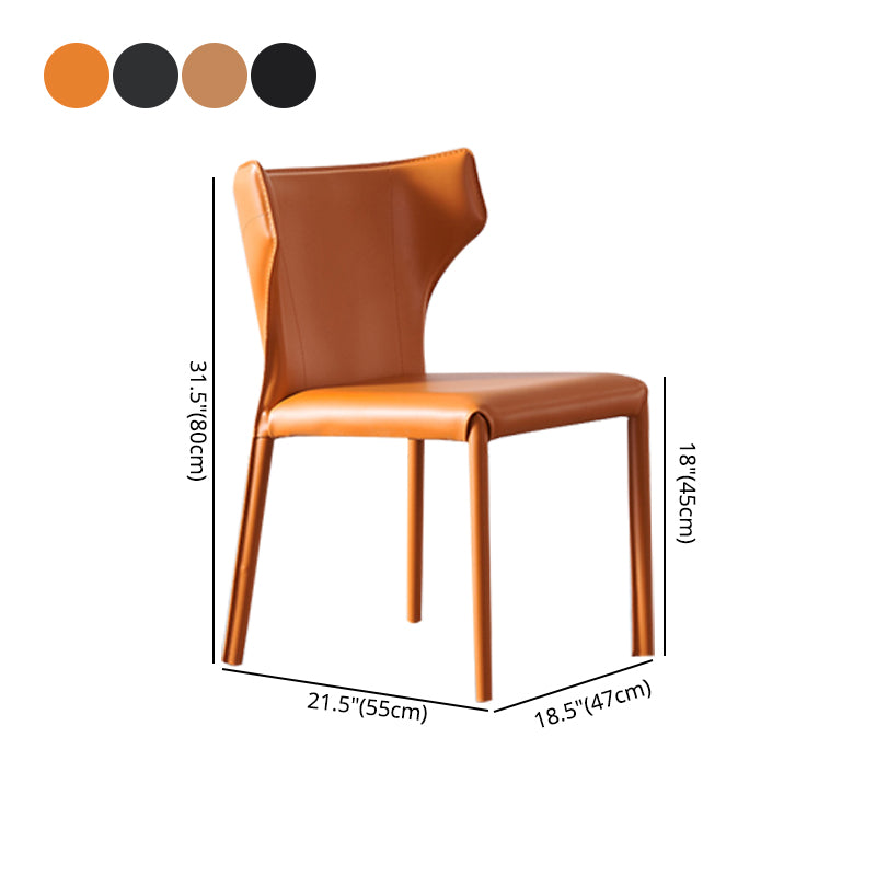 Silla lateral moderna con respaldo de orejas, silla de cuero con acabado mate para comedor