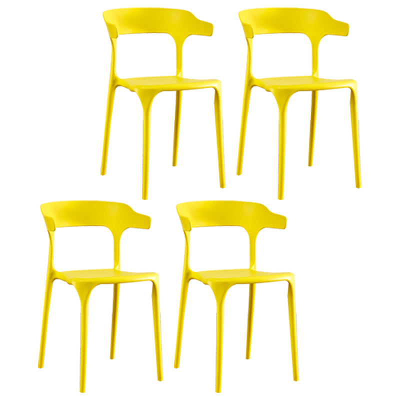 Poltrona da pranzo scandinava in plastica per interni ed esterni con schienale aperto