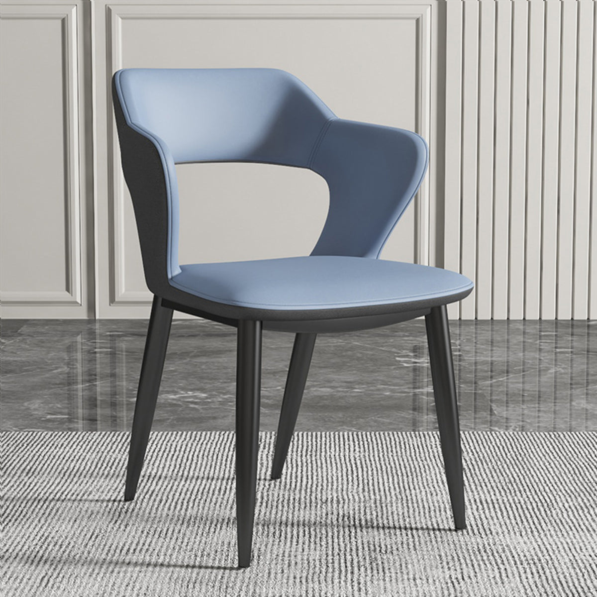 Poltrona da pranzo moderna con schienale aperto curvo in pelle con finitura opaca