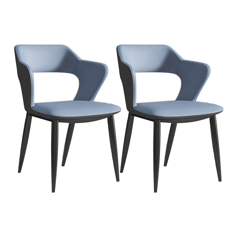 Silla de comedor contemporánea con respaldo abierto curvado de cuero con acabado mate