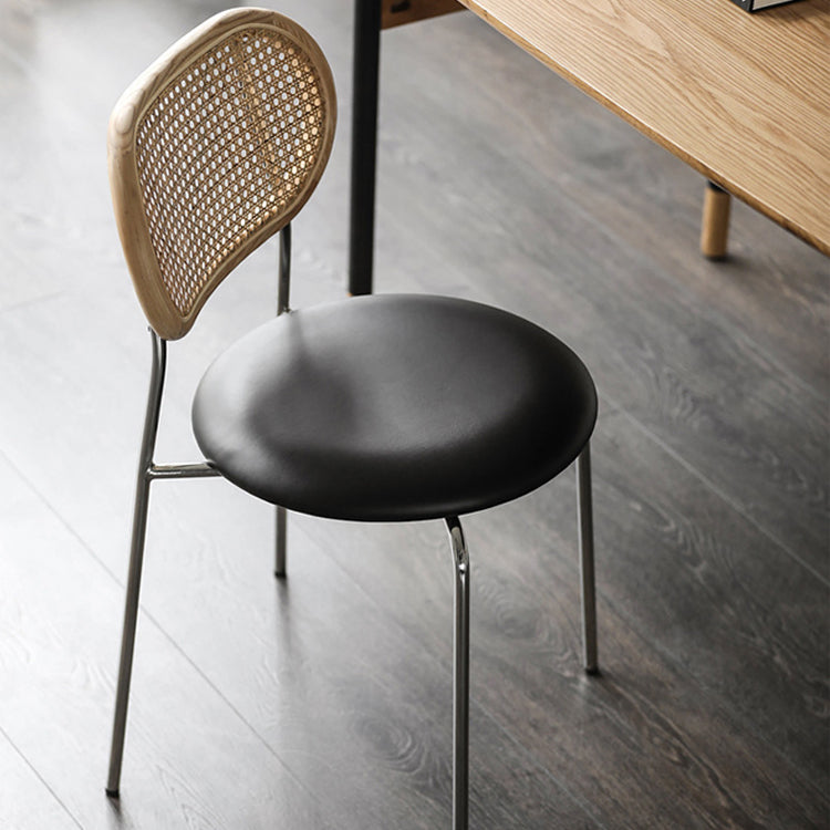 Silla sin brazos contemporánea, silla con respaldo abierto curvado de cuero con acabado mate para patio