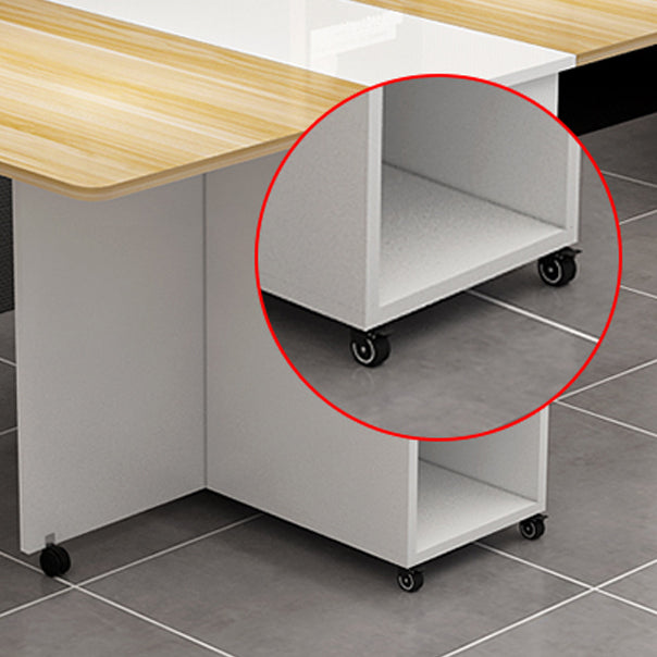 Mesa de comedor de estilo de mediados de siglo rectángulo de madera para usar en el hogar