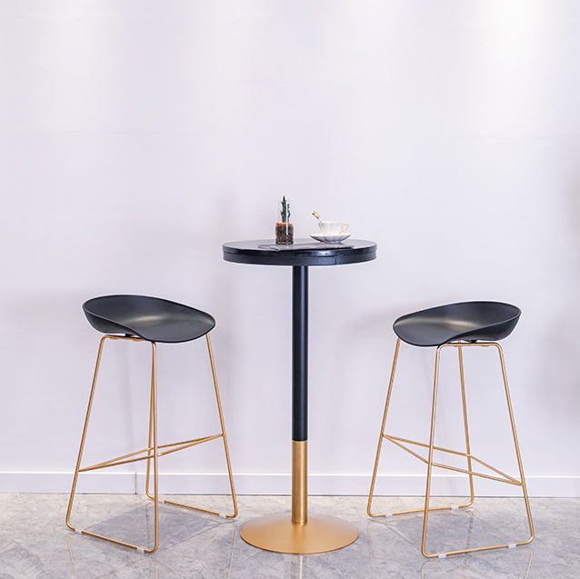 Industrial Style Black Iron Bar Table Wood Round Top Bistro Table with Pedestal