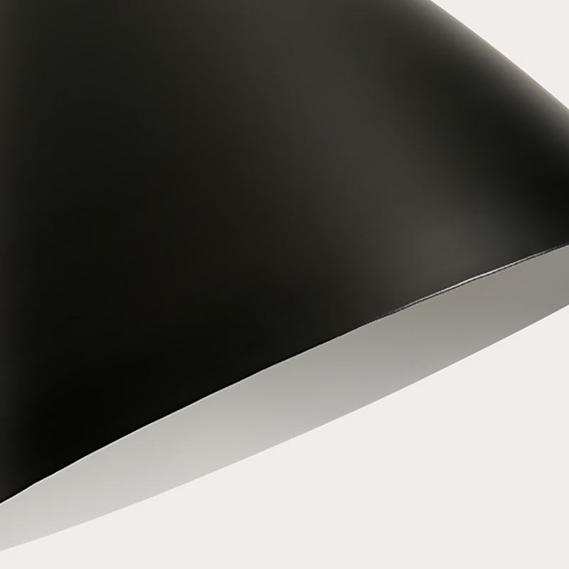 Lumière suspendue en métal