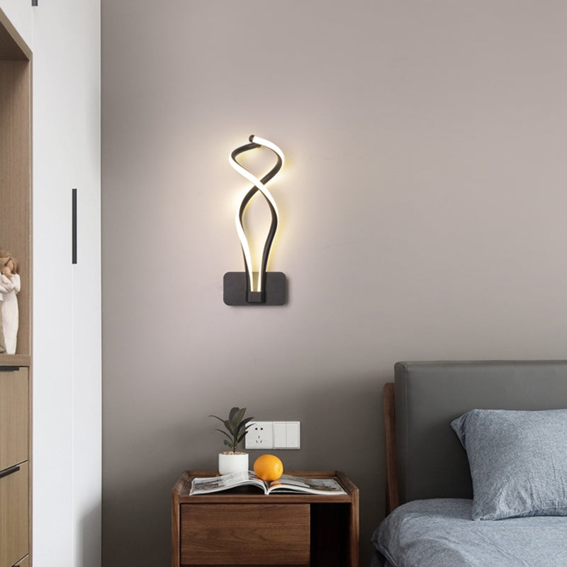 Moderner Stil Metall Wandleuchte lineare Form LED -Wandleuchte für Schlafzimmer