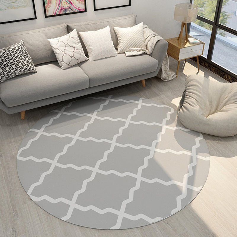 Black and Grey Geometric Pattern Rug Polyester Indoor Rug Stain Resistant Area Carpet