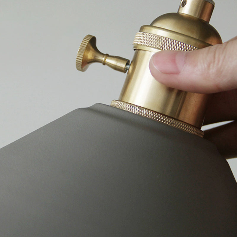 Forme de cône en métal Lumières suspendues modernes à 1 lumière suspendue à support pour salle à manger