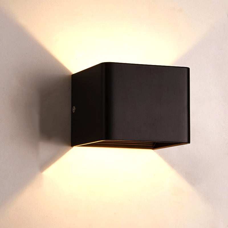 Moderner Stil Metall Wandleuchte geometrische 2 Lichter Wandscheibe für Wohnzimmer