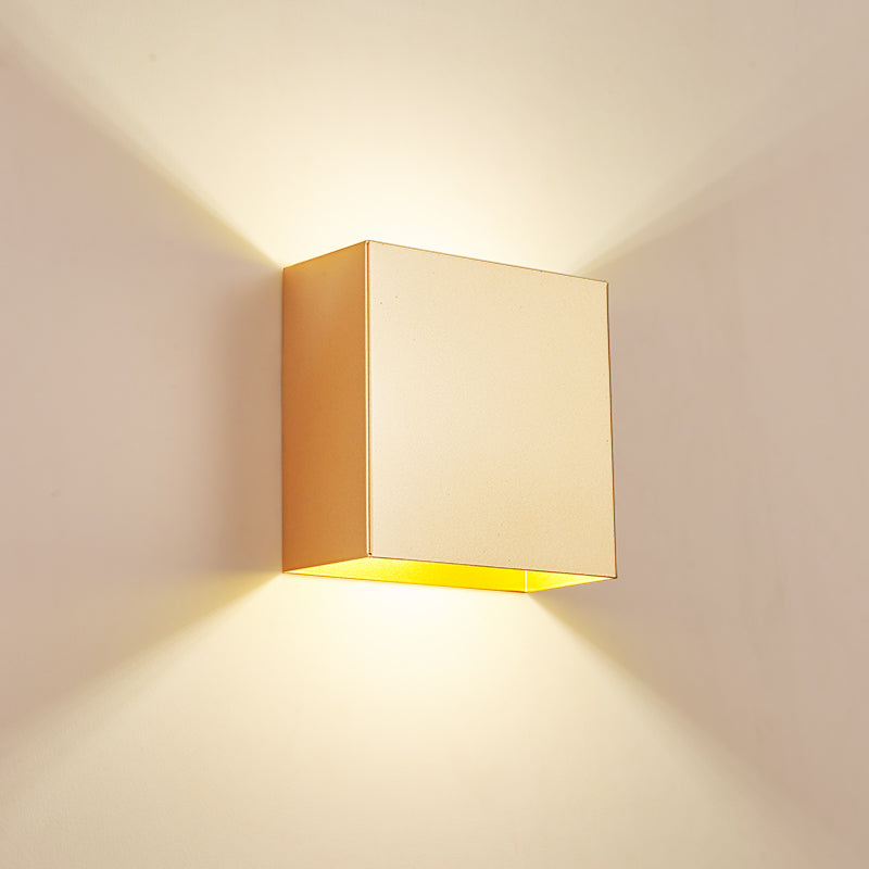 MODERNO MODERNO MOLTO MOLTO MOLTO MOLTO GEOMETRICO 2 LUCI ALLE LUCILE Rondella per soggiorno