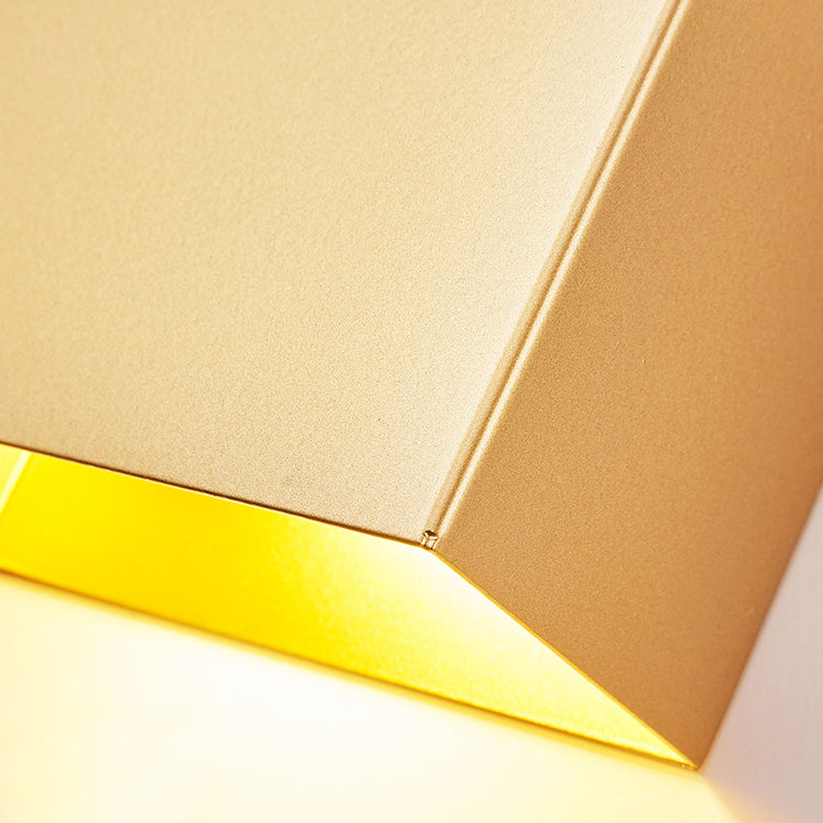 MODERNO MODERNO MOLTO MOLTO MOLTO MOLTO GEOMETRICO 2 LUCI ALLE LUCILE Rondella per soggiorno