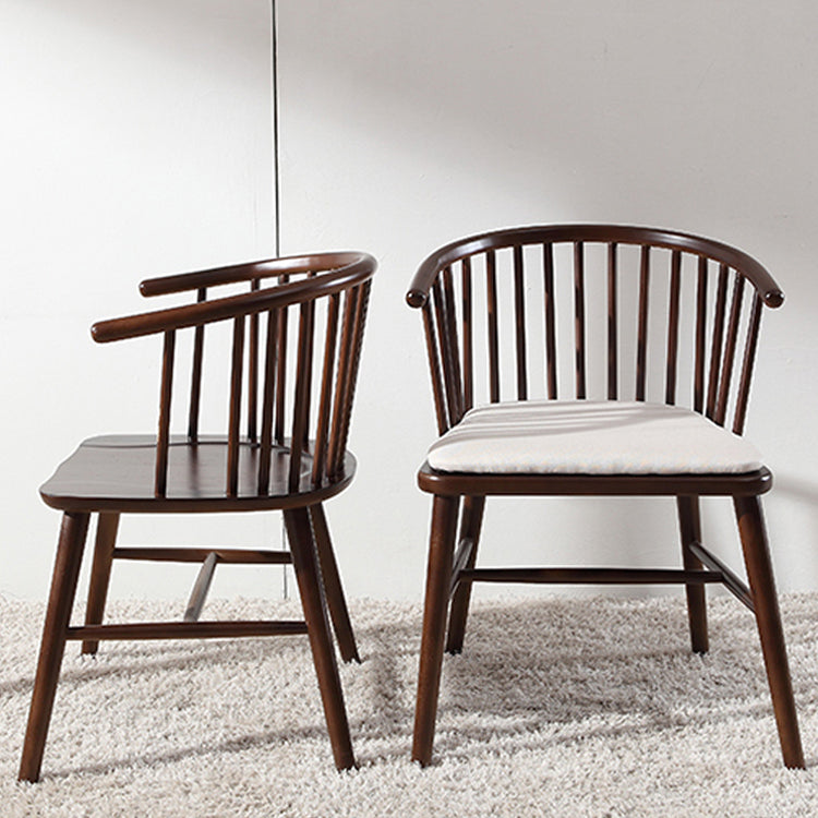 Restaurant contemporain dinant la chaise de salle à manger arrière en bois de chaise de bras