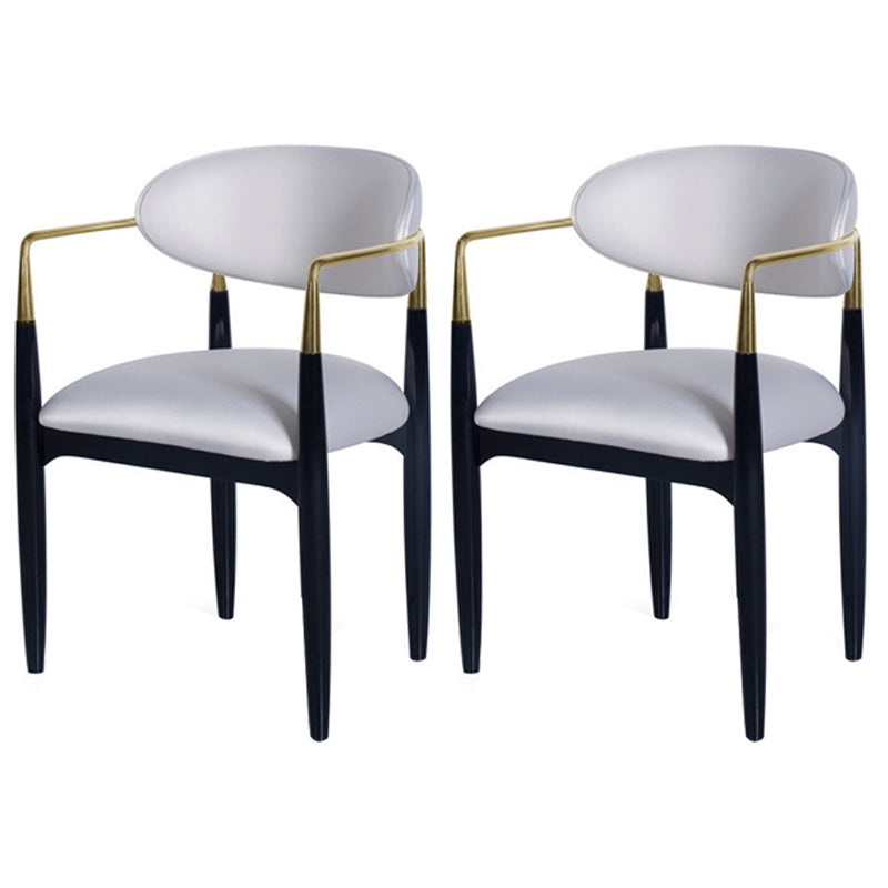 Silla de comedor tapizada con acabado mate y respaldo abierto contemporáneo para sala de conferencias