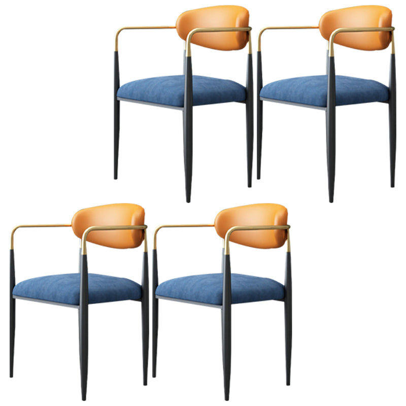 Silla de comedor tapizada con acabado mate y respaldo abierto contemporáneo para sala de conferencias