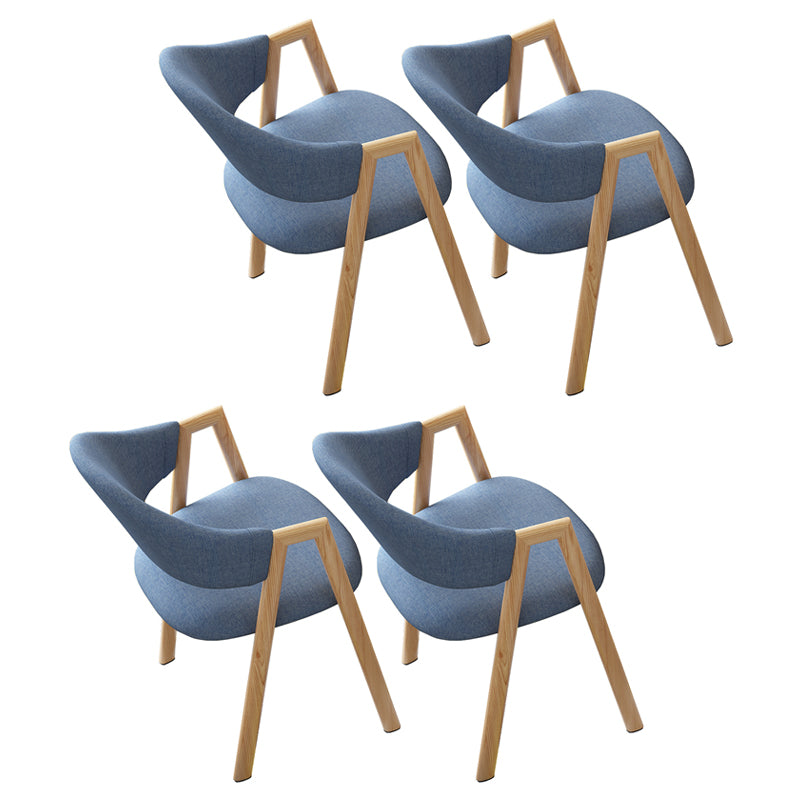 Chaise de salle à manger tapissée au fini mat de chaise à dossier ouvert contemporaine
