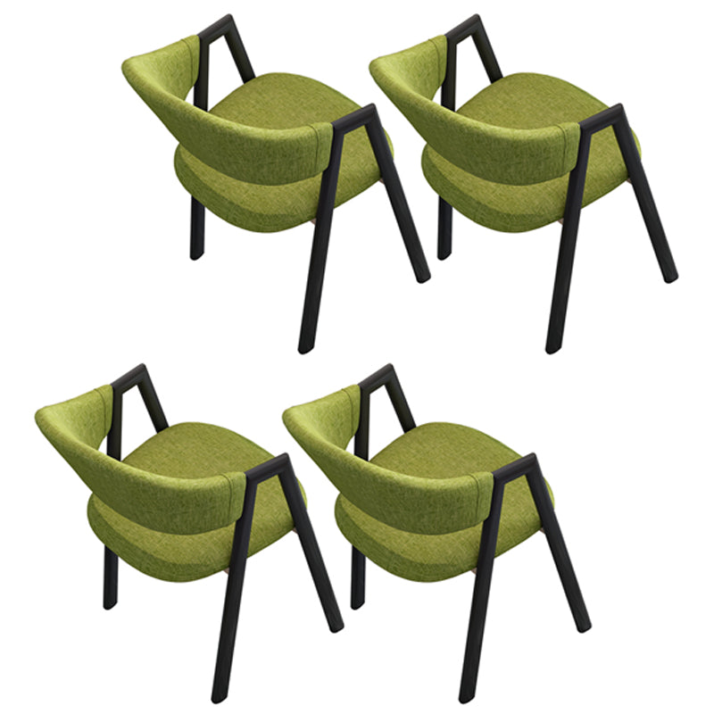 Chaise de salle à manger tapissée au fini mat de chaise à dossier ouvert contemporaine
