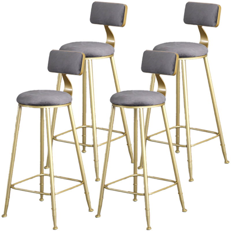 Glam Barhocker ohne Armlehnen, Barhocker aus Eisen, Milchteeladen, mit Samtkissen
