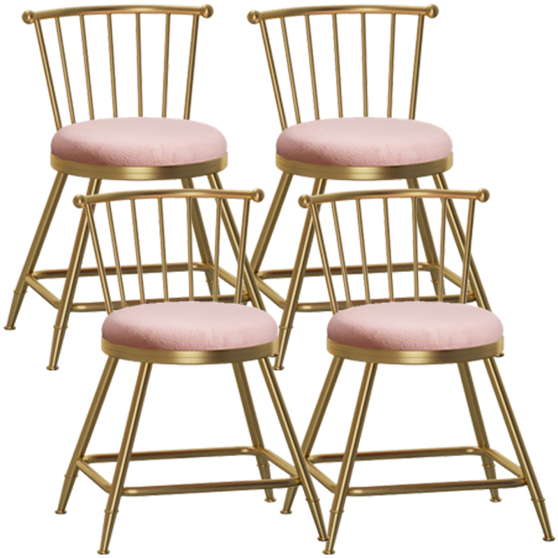 Glam Barhocker ohne Armlehnen, Barhocker aus Stahl für den Milchteeladen mit Samtkissen