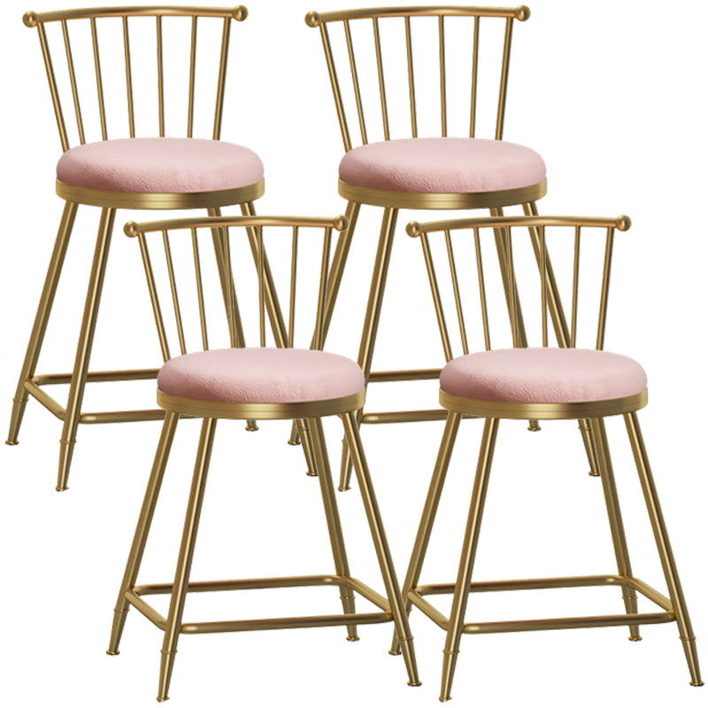 Glam Barhocker ohne Armlehnen, Barhocker aus Stahl für den Milchteeladen mit Samtkissen