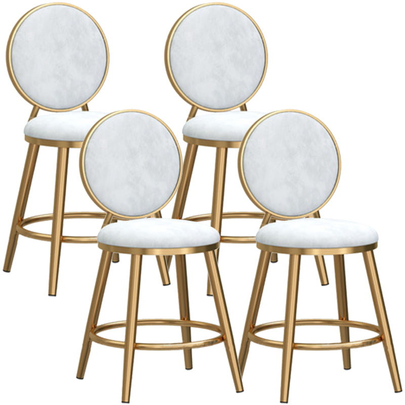 Taburete de bar sin brazos con respaldo Glam, taburete de bar de hierro para cafetería con cojín de terciopelo y pedal