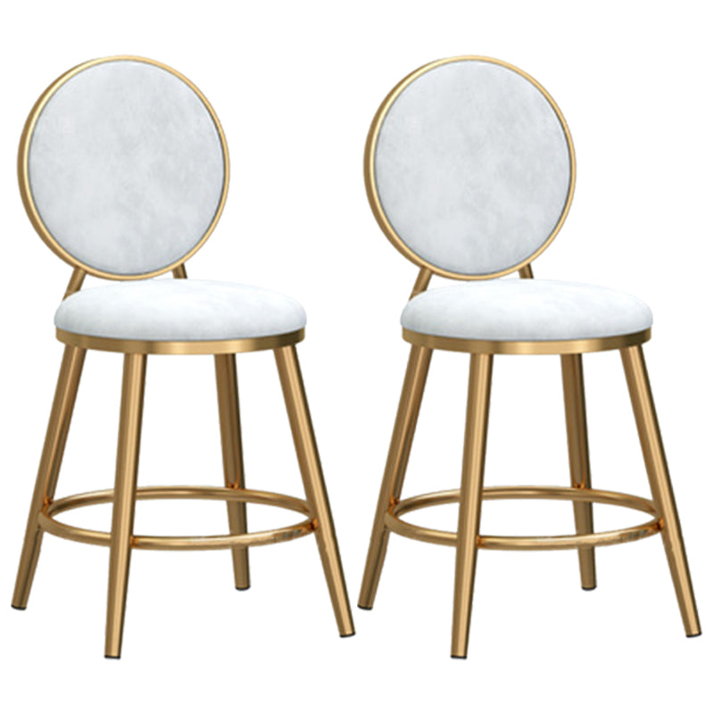 Taburete de bar sin brazos con respaldo Glam, taburete de bar de hierro para cafetería con cojín de terciopelo y pedal