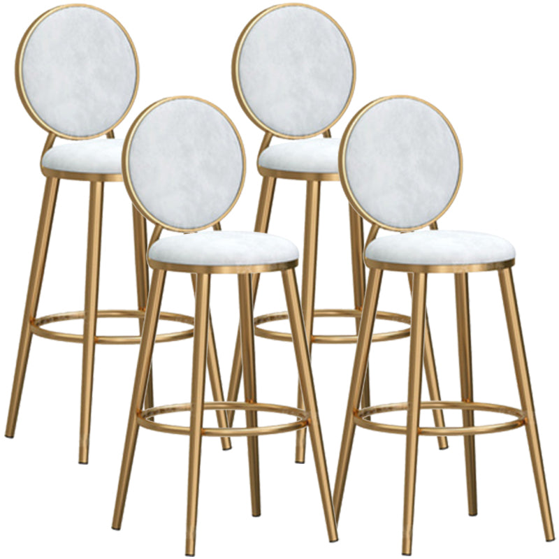Taburete de bar sin brazos con respaldo Glam, taburete de bar de hierro para cafetería con cojín de terciopelo y pedal