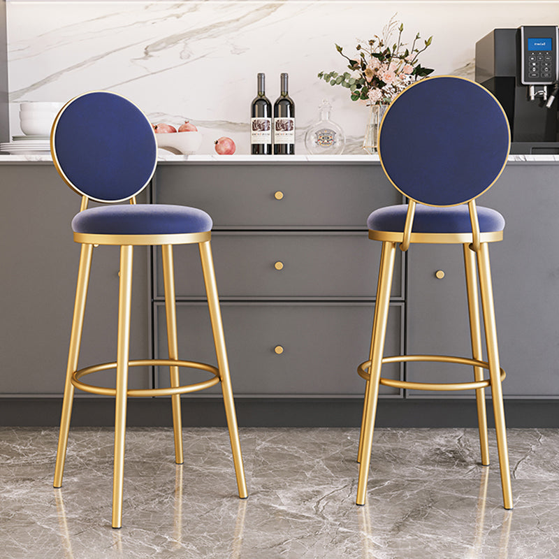 Taburete de bar sin brazos con respaldo Glam, taburete de bar de hierro para cafetería con cojín de terciopelo y pedal