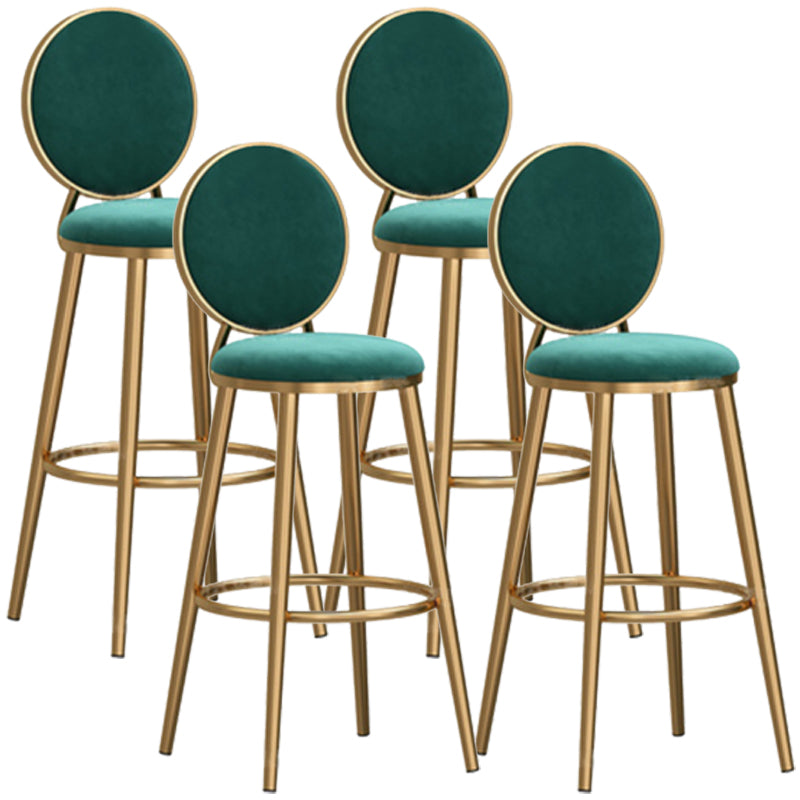 Taburete de bar sin brazos con respaldo Glam, taburete de bar de hierro para cafetería con cojín de terciopelo y pedal