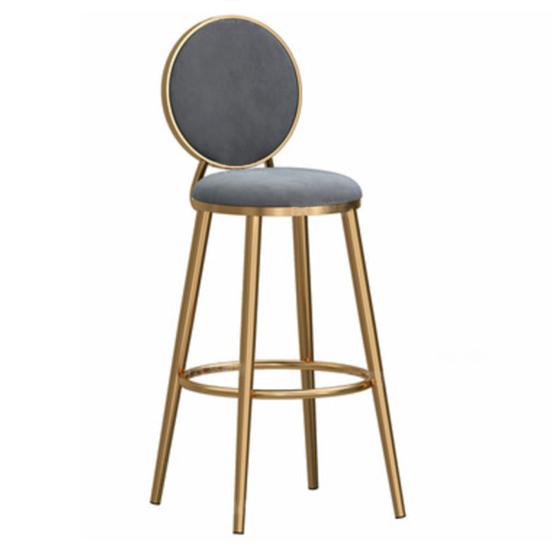 Taburete de bar sin brazos con respaldo Glam, taburete de bar de hierro para cafetería con cojín de terciopelo y pedal