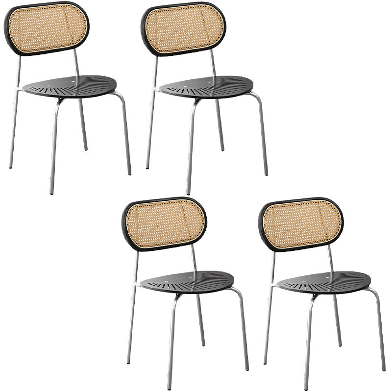 Metal de la cocina del estilo nórdico que cena la parte posterior abierta de la silla que cena la silla lateral sin brazos