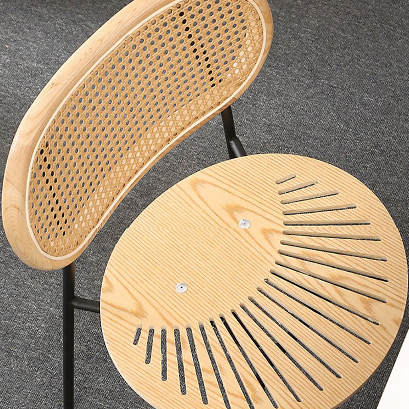 Metal de la cocina del estilo nórdico que cena la parte posterior abierta de la silla que cena la silla lateral sin brazos
