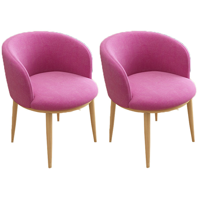 Silla de comedor de cuero con respaldo sólido y acabado mate para el hogar contemporáneo