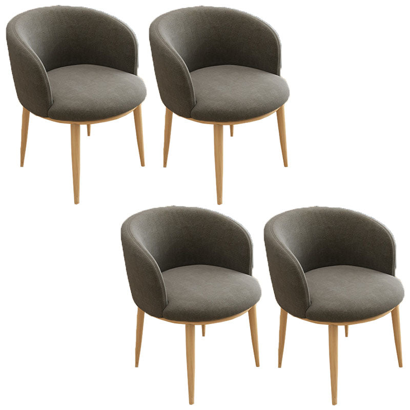 Silla de comedor de cuero con respaldo sólido y acabado mate para el hogar contemporáneo
