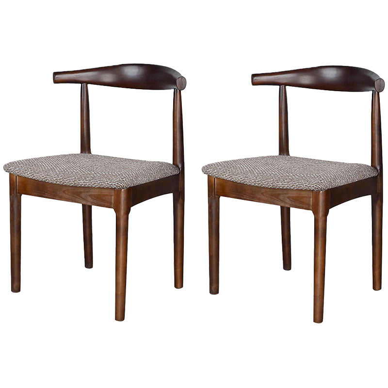 Silla lateral escandinava de madera de caucho con respaldo abierto, silla de comedor tapizada en nogal