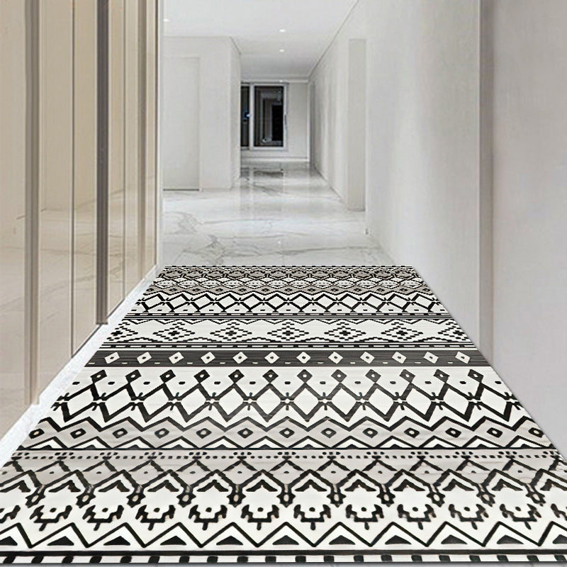 Traditional Carpet Southwestern Pattern Rug Polyester Pet Friendly Indoor Carpet
