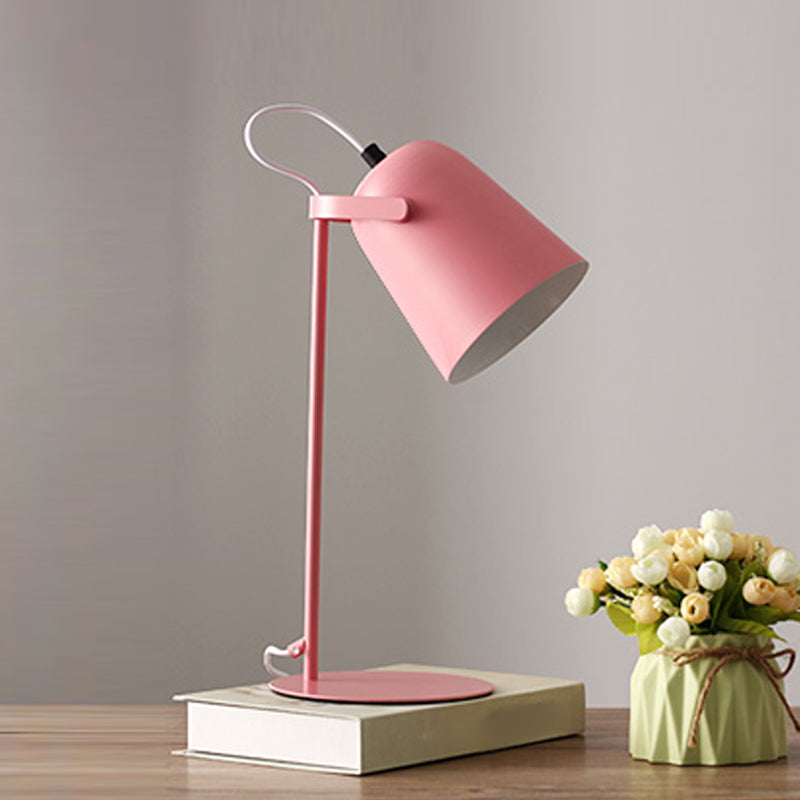 Lampe de table de chevet conique de style contemporain en métal 1 lampe de table à la lumière