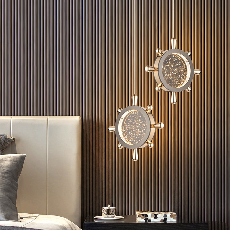 Pendentif contemporain en or